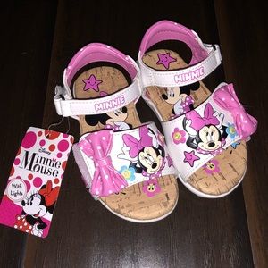 *NWT* 🎀Minnie Mouse🎀 Light-up Sandals Size 5
